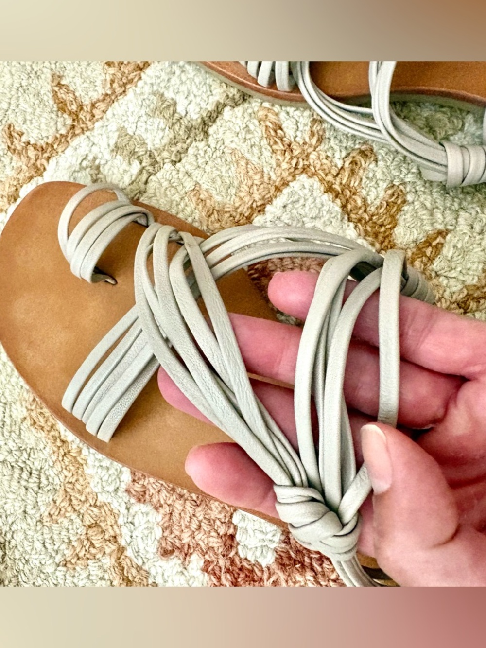 Matisse Rogue Taupe sandal size8